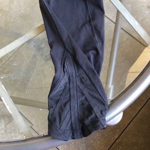 lululemon athletica Pants - Lululemon Cropped Leggings lululemon athletica Pants - Lululemon Cropped Leggings